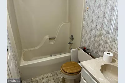 3714 Pinewood Avenue, Baltimore, MD 21206 - Photo 7