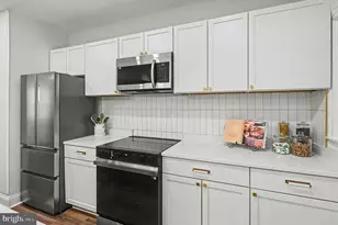 4289 Falls Rd, Baltimore, MD 21211 - Photo 9