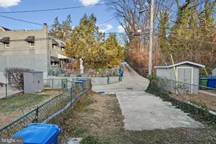 4289 Falls Rd, Baltimore, MD 21211 - Photo 29