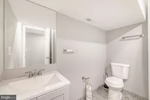 703 N Port St, Baltimore, MD 21205 - Photo 21