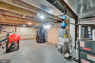 1401 E Lanvale St, Baltimore, MD 21213 - Photo 15