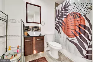 1401 E Lanvale St, Baltimore, MD 21213 - Photo 13