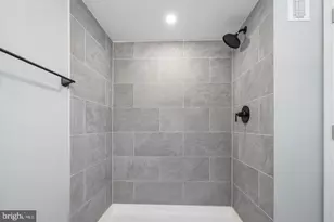 3551 Shannon Dr, Baltimore, MD 21213 - Photo 13