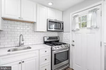 6225 Chinquapin Parkway, Baltimore, MD 21239 - Photo 9