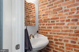 3902 Hudson St, Baltimore, MD 21224 - Photo 15