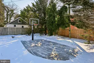 313 E Lake Ave, Baltimore, MD 21212 - Photo 23