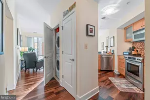 675 President St, Baltimore, MD 21202 - Photo 9