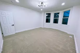 720 E 41st St, Baltimore, MD 21218 - Photo 9