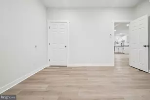 2330 Bryant Ave, Baltimore, MD 21217 - Photo 9