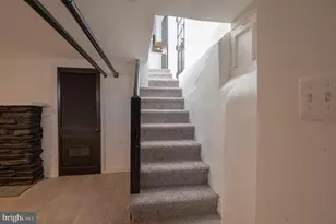 719 Brinkwood Rd, Baltimore, MD 21229 - Photo 23