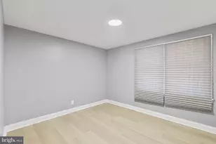 105 Upmanor Rd, Baltimore, MD 21229 - Photo 13