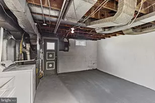 105 Upmanor Rd, Baltimore, MD 21229 - Photo 25