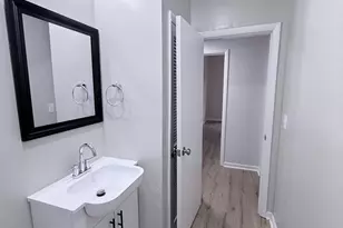 2200 Park Ave, Baltimore, MD 21217 - Photo 17