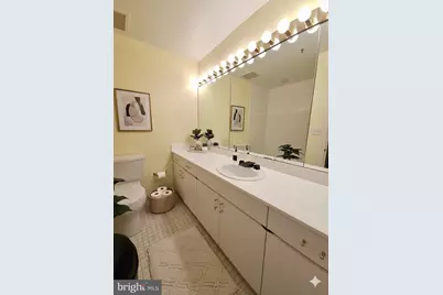 10 E Lee Street #1208, Baltimore, MD 21202 - Photo 17