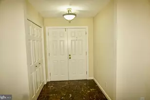 10 E Lee St, Baltimore, MD 21202 - Photo 9