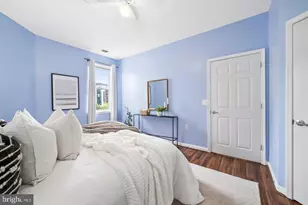 23 Pierside Dr, Baltimore, MD 21230 - Photo 15