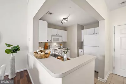 23 Pierside Drive #413, Baltimore, MD 21230 - Photo 3