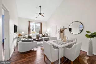 23 Pierside Dr, Baltimore, MD 21230 - Photo 9