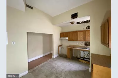 2110 N Charles Street N, Baltimore, MD 21218 - Photo 17