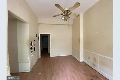 2110 N Charles Street N, Baltimore, MD 21218 - Photo 11