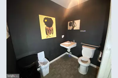 2110 N Charles Street N, Baltimore, MD 21218 - Photo 5