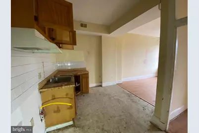 2110 N Charles Street N, Baltimore, MD 21218 - Photo 43