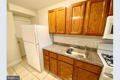 1239 Broening Highway, Baltimore, MD 21224 - Photo 11