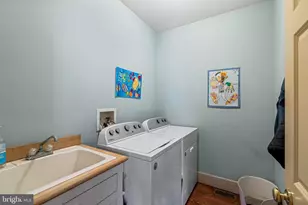 2003 Fairbank Rd, Baltimore, MD 21209 - Photo 17