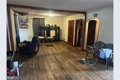 213 10th Avenue, Baltimore, MD 21225 - Photo 3