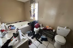 213 10th Ave, Baltimore, MD 21225 - Photo 13