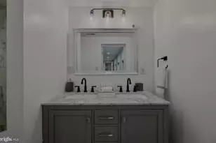 401 S Ann St, Baltimore, MD 21231 - Photo 9