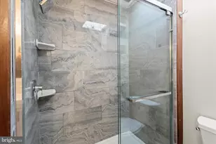 2820 E Baltimore St, Baltimore, MD 21224 - Photo 29