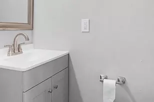 1032 N Broadway, Baltimore, MD 21205 - Photo 11