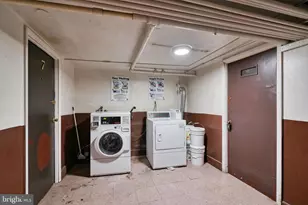 2111 Park Ave, Baltimore, MD 21217 - Photo 17