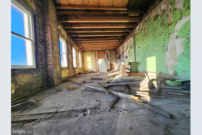 2100 N Fulton Avenue, Baltimore, MD 21217 - Photo 19