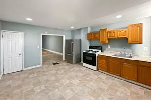 2934 McElderry St, Baltimore, MD 21205 - Photo 9