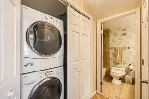 250 President St, Baltimore, MD 21202 - Photo 51