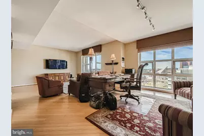 250 President Street #806, Baltimore, MD 21202 - Photo 7