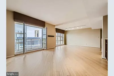 250 President Street #806, Baltimore, MD 21202 - Photo 1