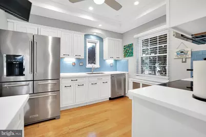 810 E Belvedere Avenue E, Baltimore, MD 21212 - Photo 3