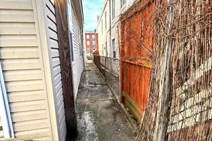 208 Washington S, Baltimore, MD 21231 - Photo 17