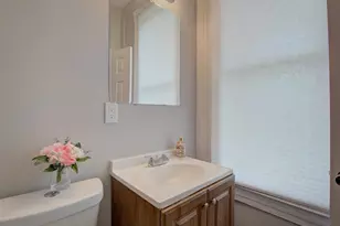 2621 E Oliver St, Baltimore, MD 21213 - Photo 21