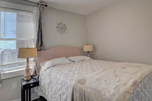 2621 E Oliver St, Baltimore, MD 21213 - Photo 37