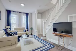 2621 E Oliver St, Baltimore, MD 21213 - Photo 9