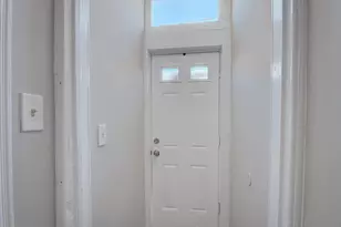 2621 E Oliver St, Baltimore, MD 21213 - Photo 5