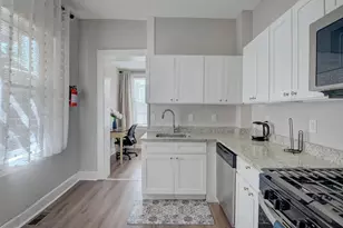 2621 E Oliver St, Baltimore, MD 21213 - Photo 25