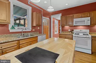 2802 Manhattan Ave, Baltimore, MD 21215 - Photo 19