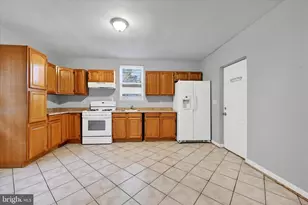 304 S Collins Ave, Baltimore, MD 21229 - Photo 7