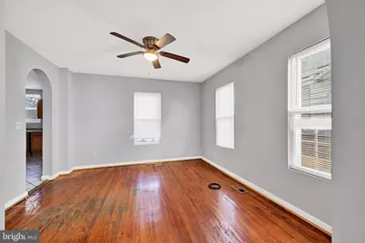 304 S Collins Avenue, Baltimore, MD 21229 - Photo 5