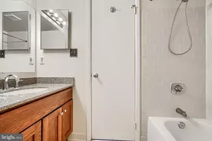 123 W Barre St, Baltimore, MD 21201 - Photo 19